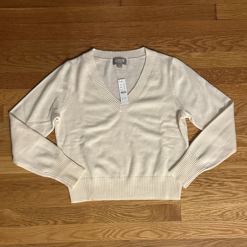 J. Crew 100% Cashmere Cropped V neck Sweater Natural Size Small NWT